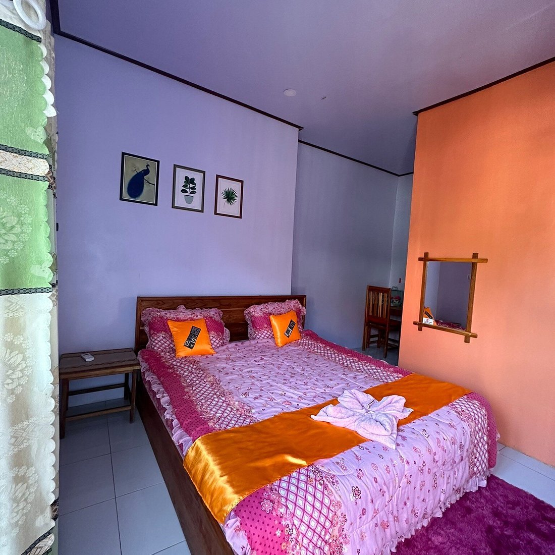 ຫ້ອງພັກສີເຫຼືອງທີ່ Heaven Guesthouse